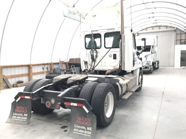2013 Freightliner CASCADIA Parts Unit: Truck Dsl Sa - Image 16