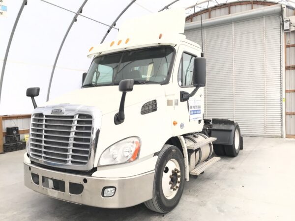 2013 Freightliner CASCADIA Parts Unit: Truck Dsl Sa
