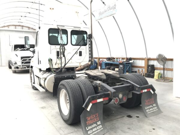 2013 Freightliner CASCADIA Parts Unit: Truck Dsl Sa - Image 15