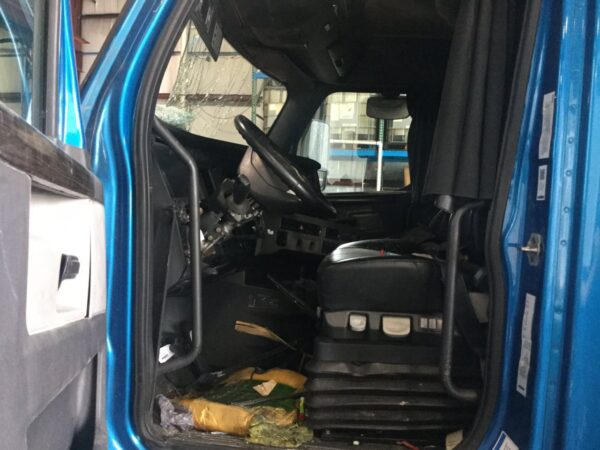 2018 Freightliner CASCADIA Parts Unit: Truck Dsl Ta - Image 4
