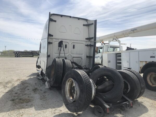 2021 Freightliner CASCADIA Parts Unit: Truck Dsl Ta - Image 19