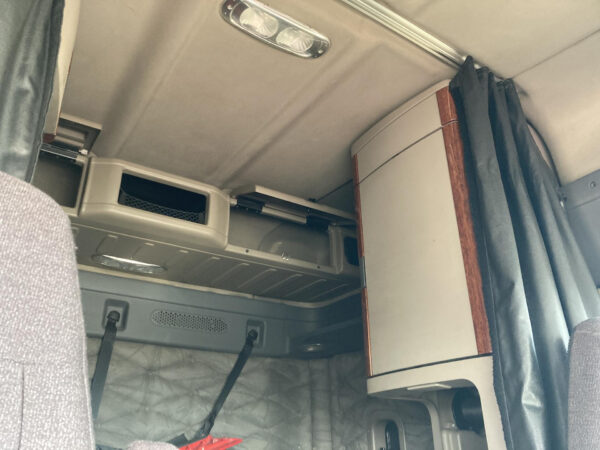 2014 Freightliner CASCADIA Parts Unit: Truck Dsl Ta - Image 9