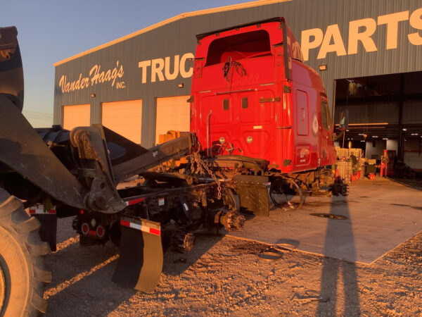 2014 Freightliner CASCADIA Parts Unit: Truck Dsl Ta - Image 15