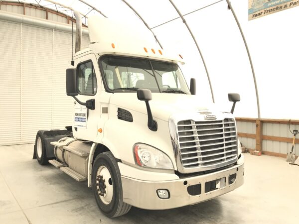 2013 Freightliner CASCADIA Parts Unit: Truck Dsl Sa - Image 17