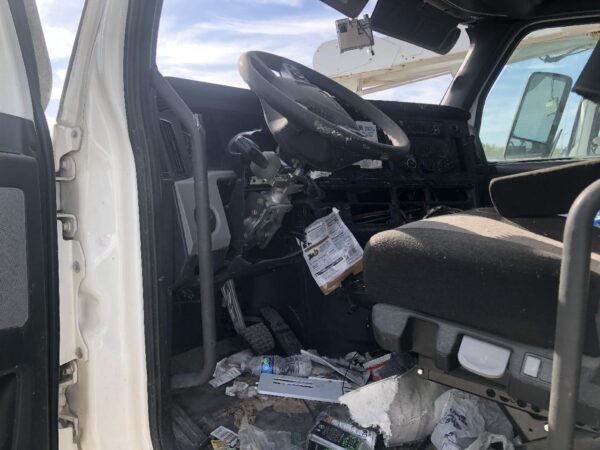 2021 Freightliner CASCADIA Parts Unit: Truck Dsl Ta - Image 18