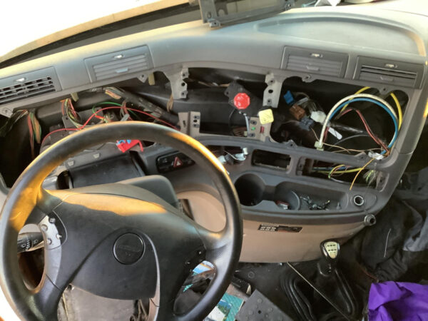 2014 Freightliner CASCADIA Parts Unit: Truck Dsl Ta - Image 12