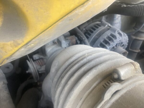 2006 GMC Cube Van Parts Unit: Truck Dsl Sa - Image 6