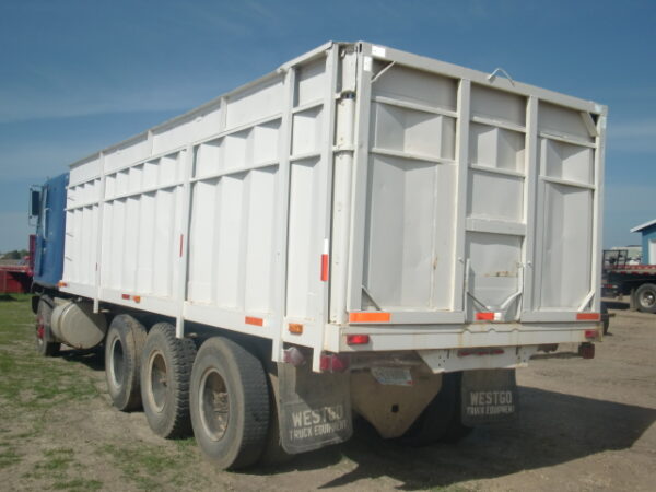 1970 GMC ASTRO Parts Unit: Truck Dsl Ta - Image 10