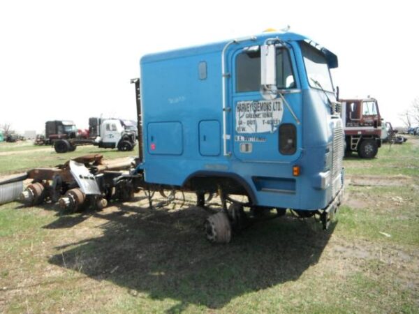 1991 Freightliner FLA Parts Unit: Truck Dsl Ta - Image 3