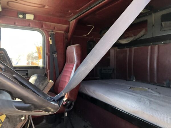 1995 Freightliner FLD112 Parts Unit: Truck Dsl Ta - Image 16