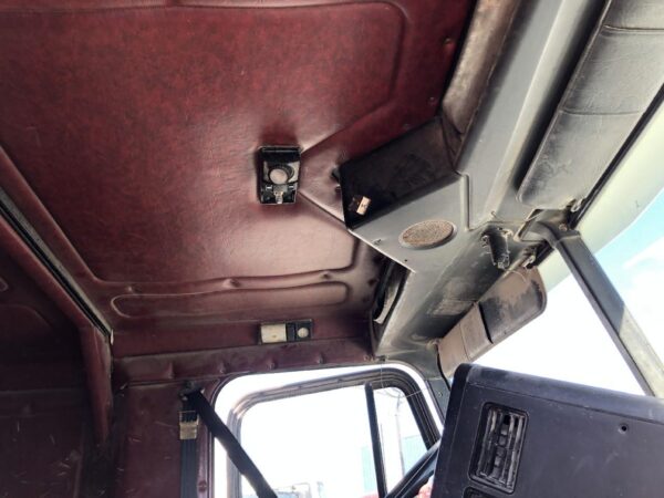 1995 Freightliner FLD112 Parts Unit: Truck Dsl Ta - Image 14