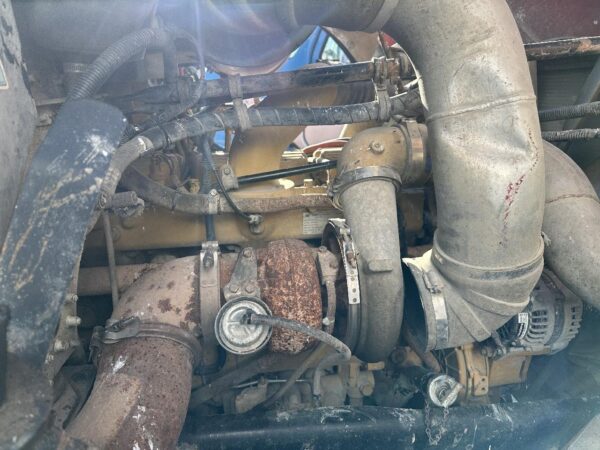 2004 Freightliner FLD112SD Parts Unit: Truck Dsl Ta - Image 6
