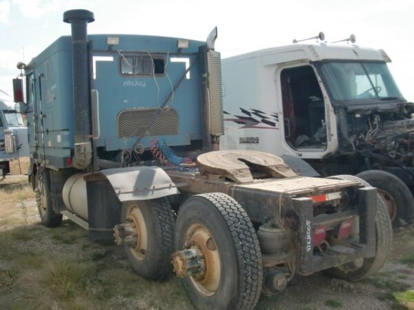 1981 Kenworth K100 Parts Unit: Truck Dsl Ta - Image 4