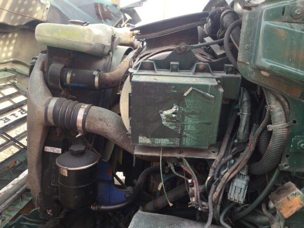 2002 Sterling L9501 Parts Unit: Truck Dsl Ta - Image 10