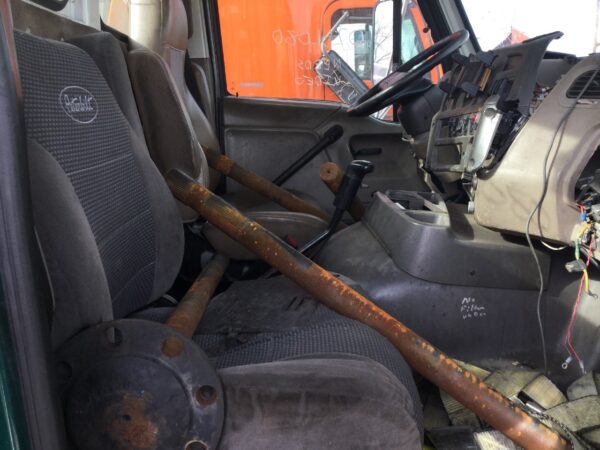 2002 Sterling L9501 Parts Unit: Truck Dsl Ta - Image 9