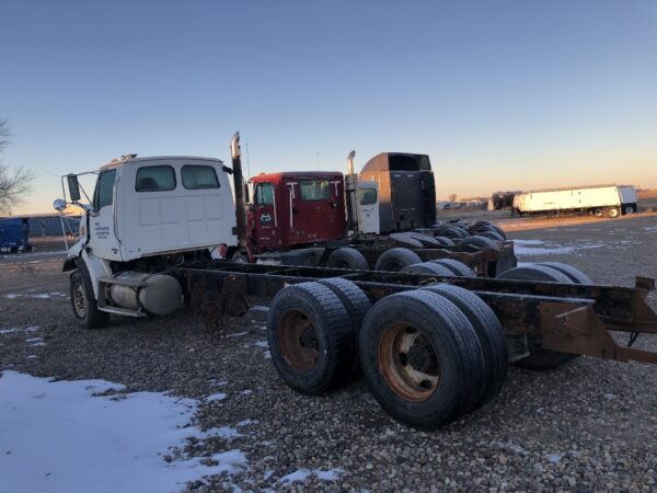 2007 Sterling L9513 Parts Unit: Truck Dsl Ta - Image 4