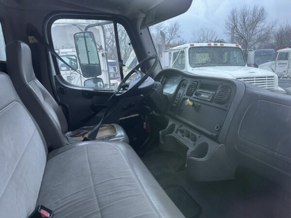 2007 Freightliner M2 106 Parts Unit: Truck Dsl Sa - Image 9