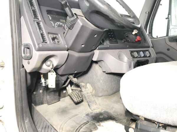 2011 Freightliner M2 112 Parts Unit: Truck Dsl Ta - Image 15