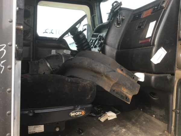 2005 Kenworth T600 Parts Unit: Truck Dsl Ta - Image 4