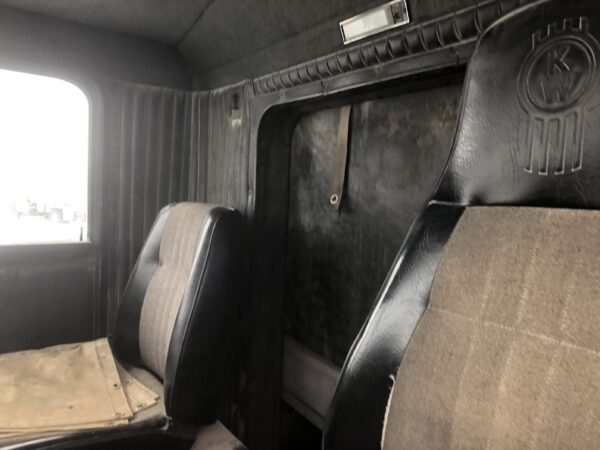 1988 Kenworth T600 Parts Unit: Truck Dsl Ta - Image 18