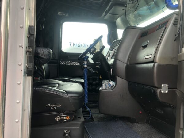 2007 Kenworth T600 Parts Unit: Truck Dsl Ta - Image 17