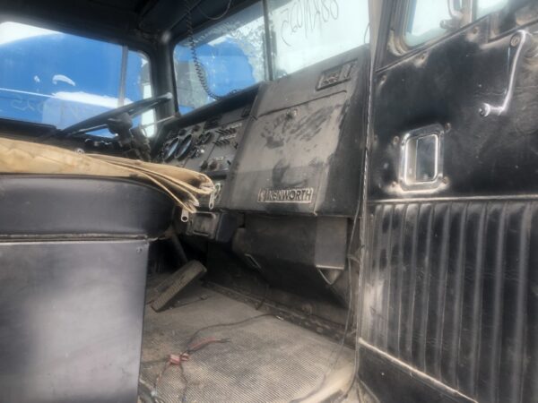 1988 Kenworth T600 Parts Unit: Truck Dsl Ta - Image 15