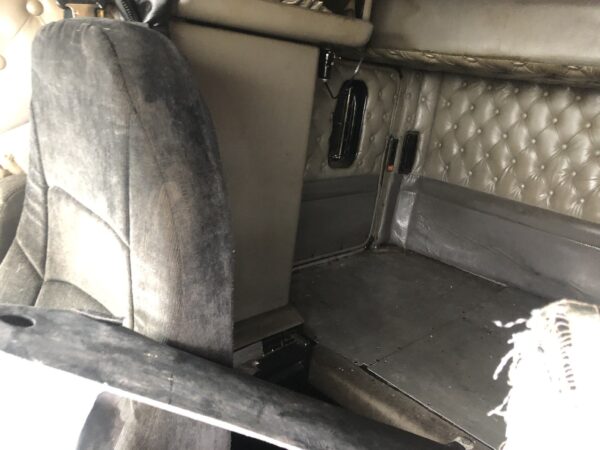 2005 Kenworth T600 Parts Unit: Truck Dsl Ta - Image 23
