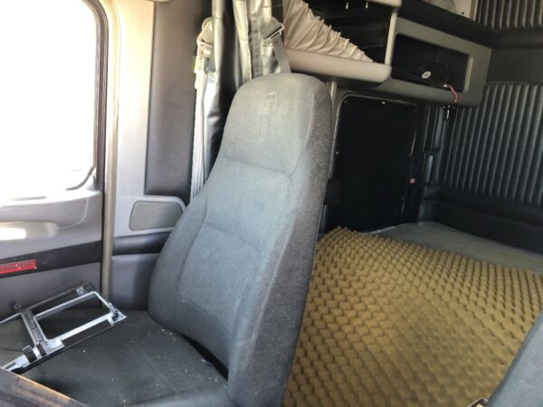 2012 Kenworth T660 Parts Unit: Truck Dsl Ta - Image 21
