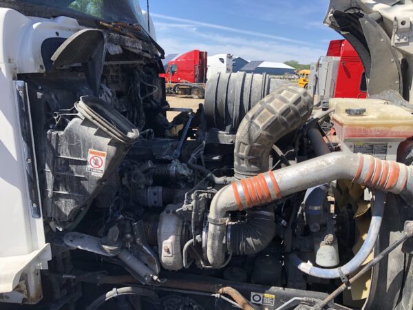 2012 Kenworth T660 Parts Unit: Truck Dsl Ta - Image 13