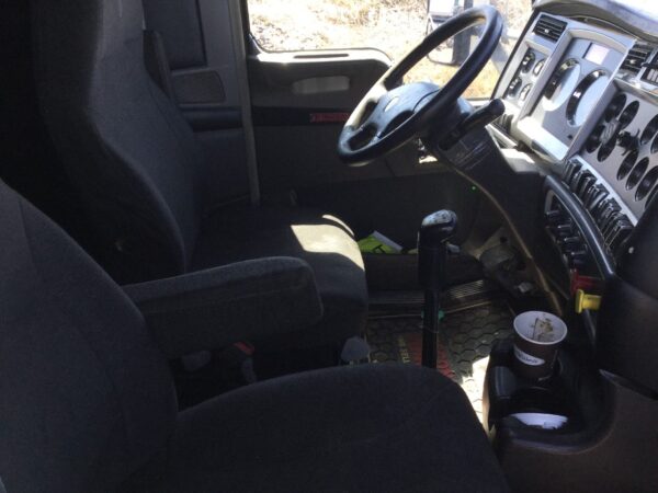 2016 Kenworth T660 Parts Unit: Truck Dsl Ta - Image 14