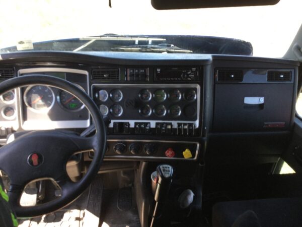 2016 Kenworth T660 Parts Unit: Truck Dsl Ta - Image 17
