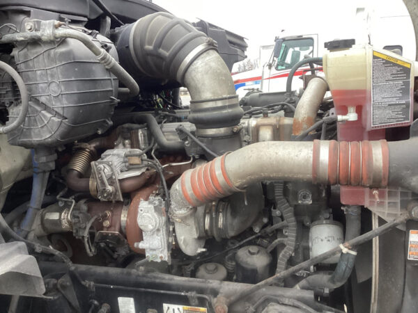 2017 Kenworth T680 Parts Unit: Truck Dsl Ta - Image 13