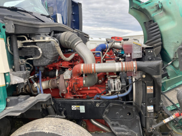2019 Kenworth T680 Parts Unit: Truck Dsl Ta - Image 13