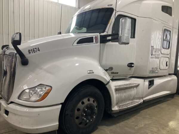 2018 Kenworth T680 Parts Unit: Truck Dsl Ta