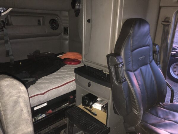 2012 Kenworth T700 Parts Unit: Truck Dsl Ta - Image 20