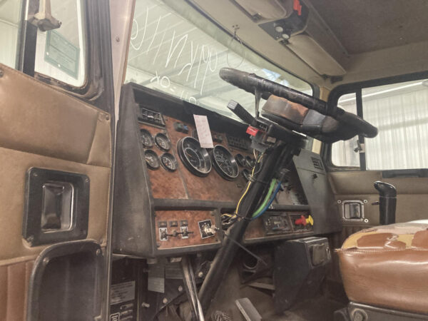 1999 Kenworth T800 Parts Unit: Truck Dsl Ta - Image 22