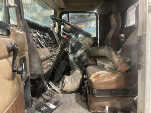 1999 Kenworth T800 Parts Unit: Truck Dsl Ta - Image 7