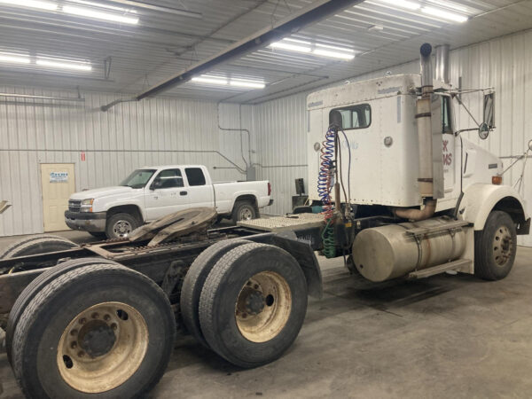 1999 Kenworth T800 Parts Unit: Truck Dsl Ta - Image 24