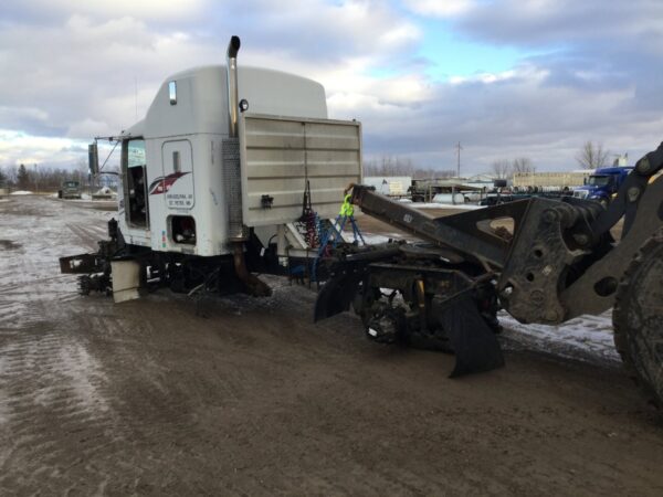 2002 Kenworth T800 Parts Unit: Truck Dsl Sa - Image 2