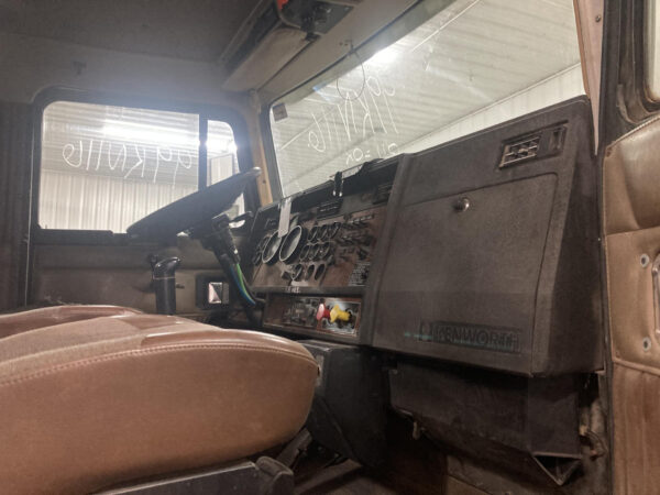 1999 Kenworth T800 Parts Unit: Truck Dsl Ta - Image 20