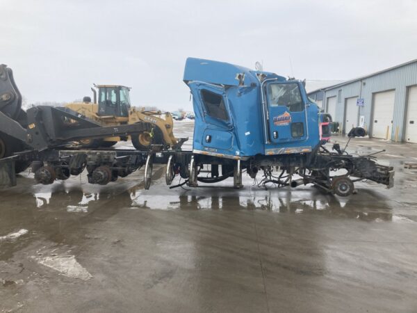2013 Kenworth T800 Parts Unit: Truck Dsl Ta - Image 6