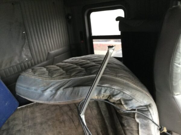 2013 Kenworth T800 Parts Unit: Truck Dsl Ta - Image 17