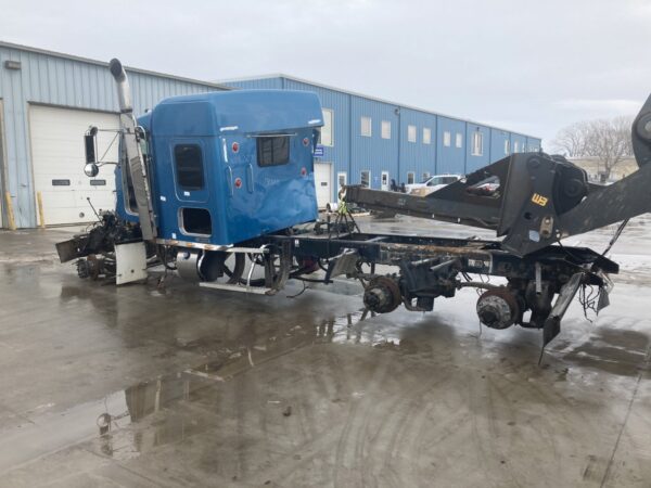 2013 Kenworth T800 Parts Unit: Truck Dsl Ta - Image 4