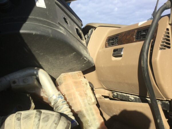2015 Kenworth T880 Parts Unit: Truck Dsl Ta - Image 4