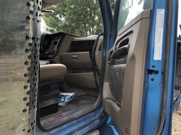 2015 Kenworth T880 Parts Unit: Truck Dsl Ta - Image 14
