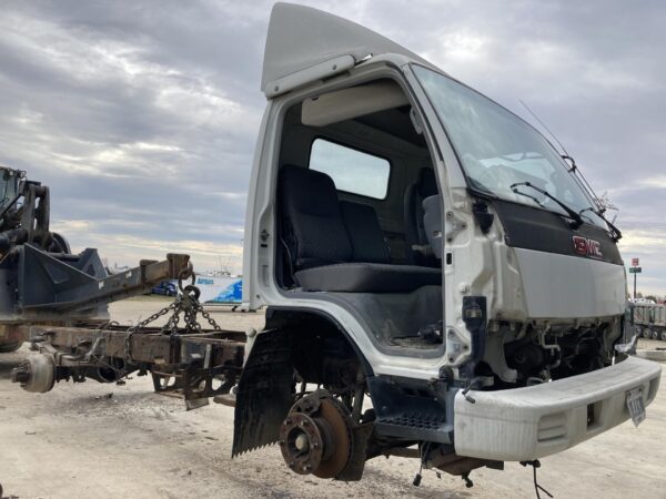 2006 GMC W4500 Parts Unit: Truck Gas - Image 22