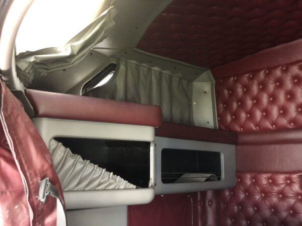2014 Kenworth W900L Parts Unit: Truck Dsl Ta - Image 11