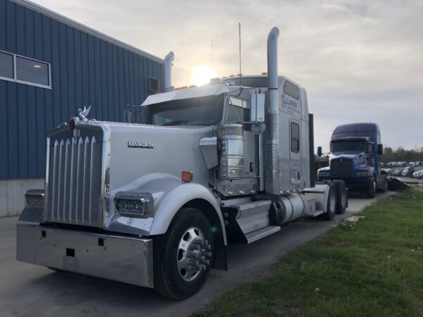 2014 Kenworth W900L Parts Unit: Truck Dsl Ta