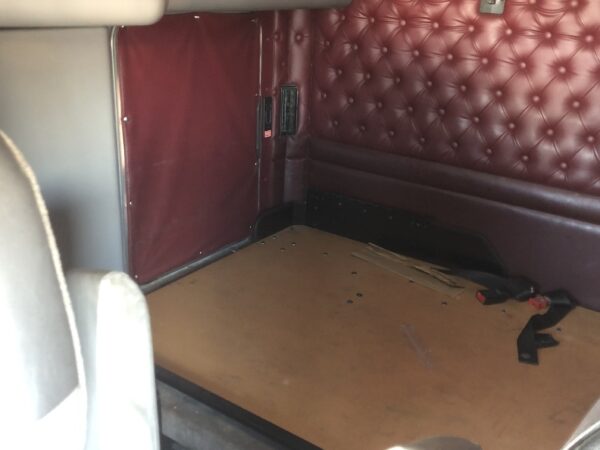 2014 Kenworth W900L Parts Unit: Truck Dsl Ta - Image 12
