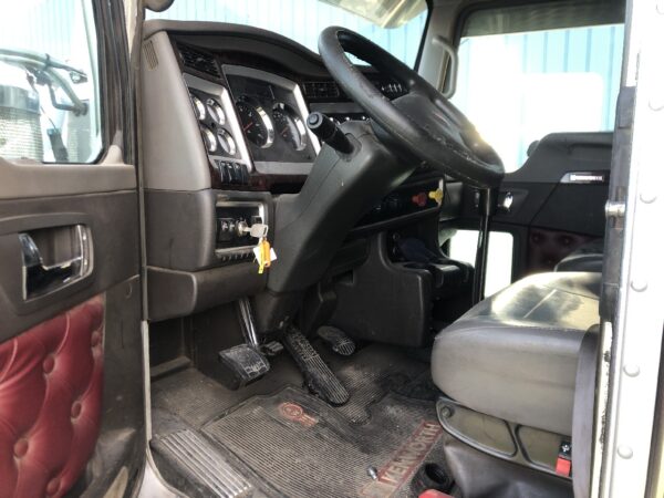 2014 Kenworth W900L Parts Unit: Truck Dsl Ta - Image 19